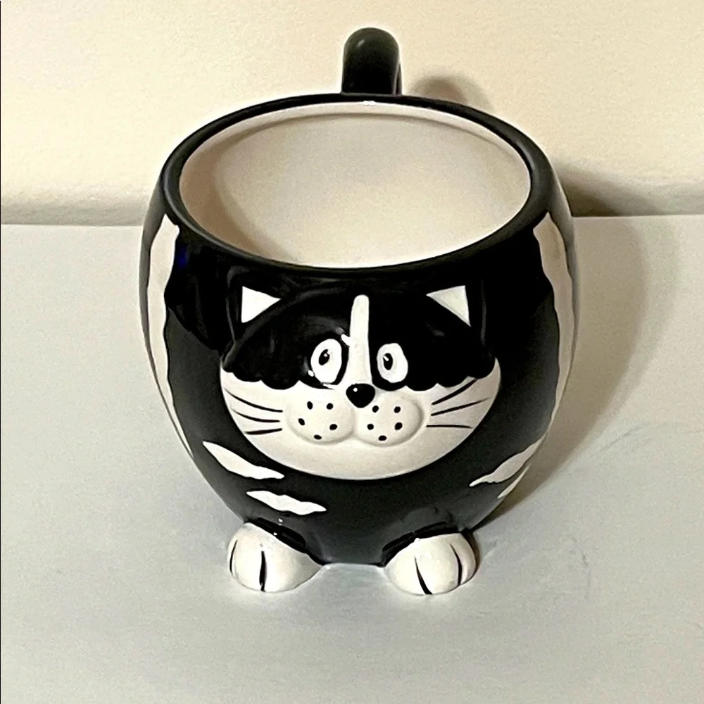 Pier1. Black and White Chubby Cat Mug. Hand Painted. NWOT